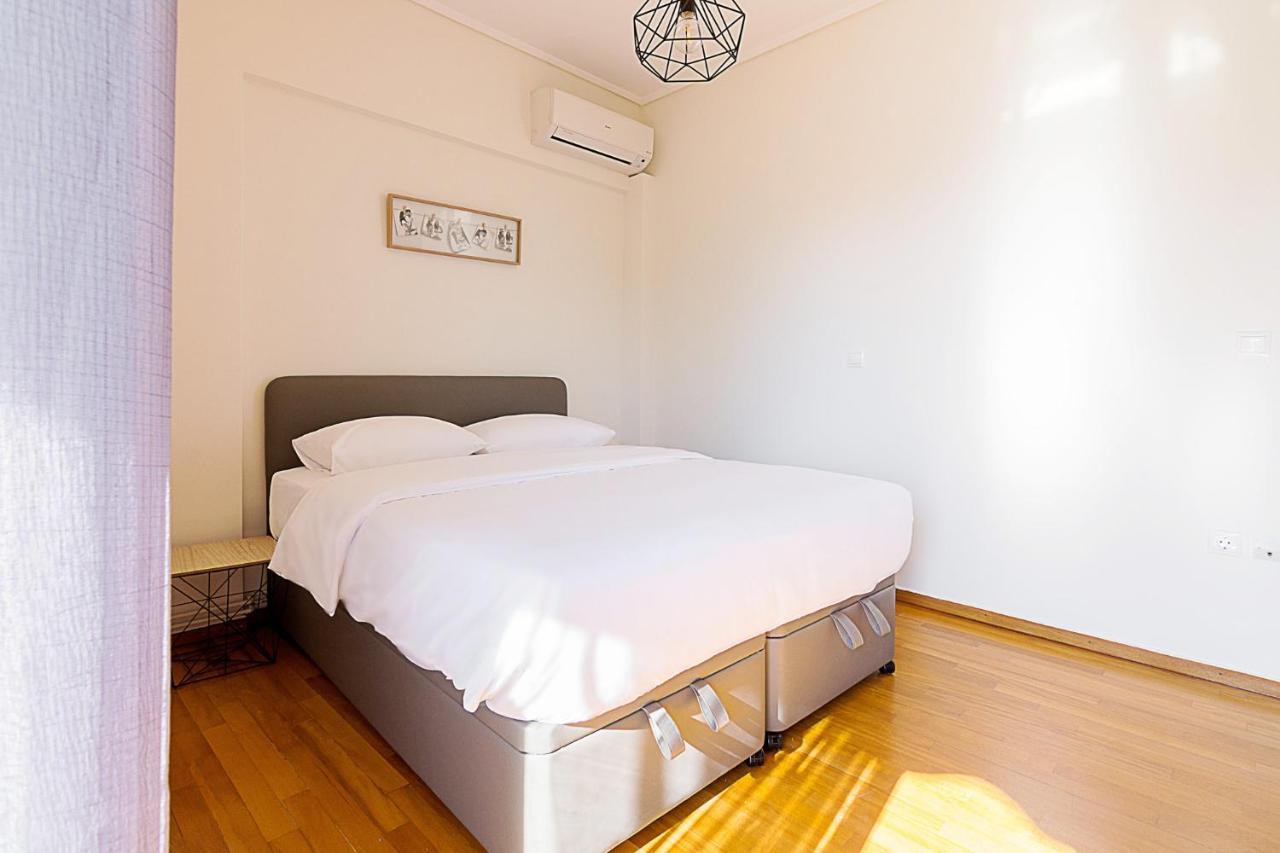 Two Bedroom In Chalandri With Balcony Апартаменты *